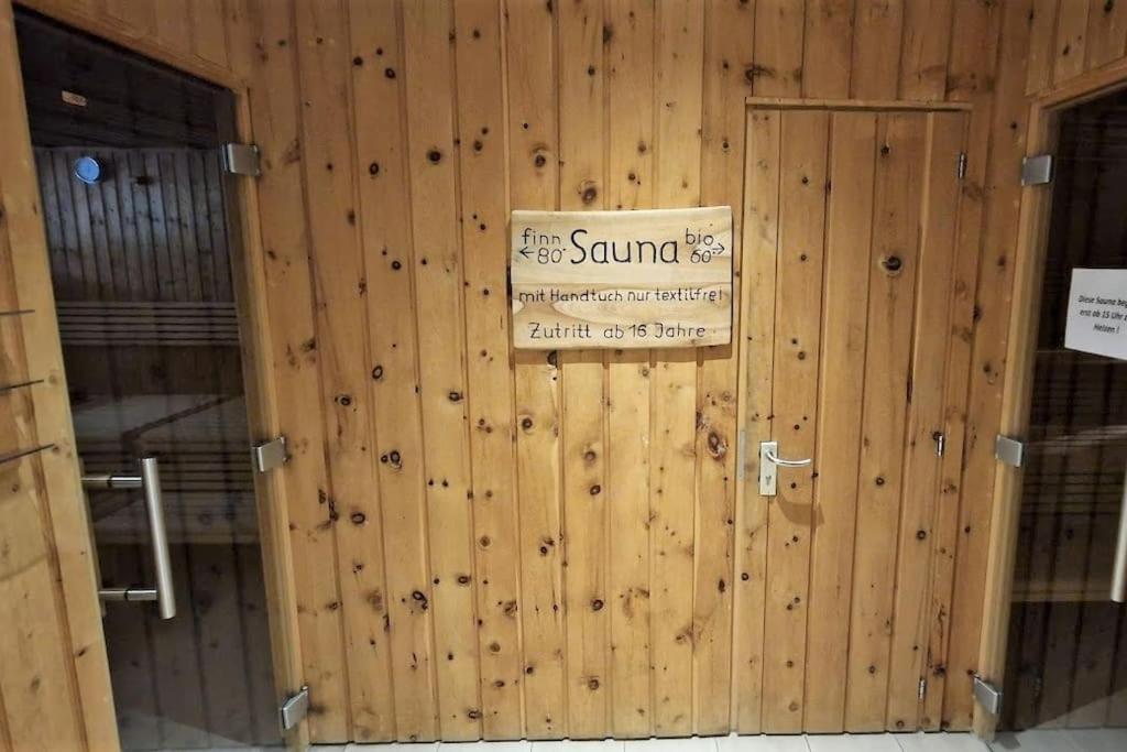 2-Zimmer Wohnung, Pools, Sauna Und Balkon Санкт Енглмар Екстериор снимка