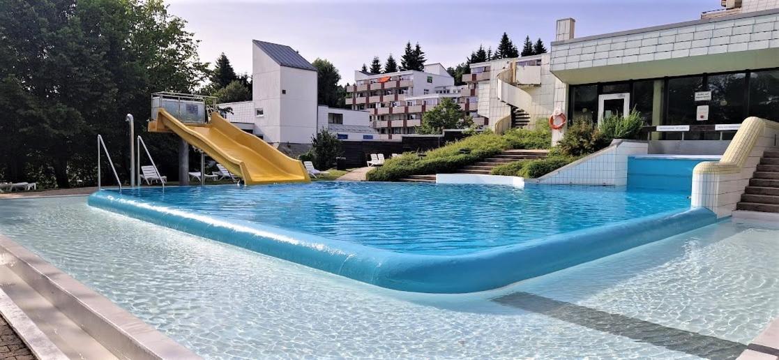 2-Zimmer Wohnung, Pools, Sauna Und Balkon Санкт Енглмар Стая снимка